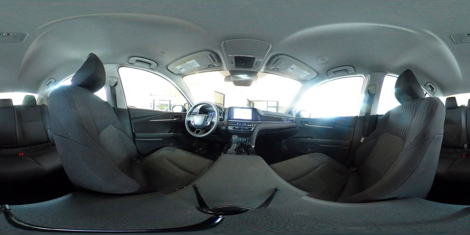 Used 2025 Toyota Camry LE image 41