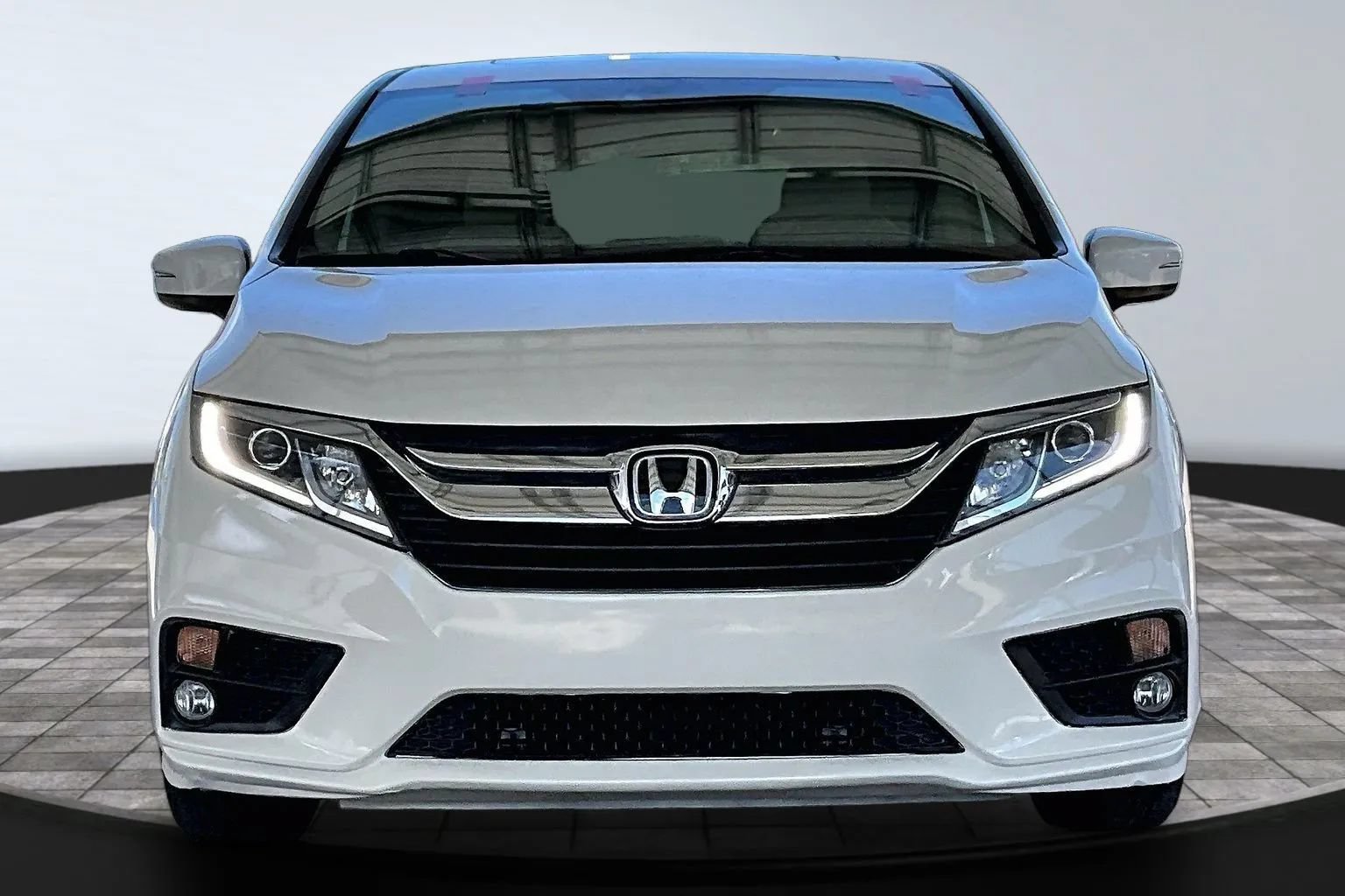 Used 2019 Honda Odyssey EX-L image 2