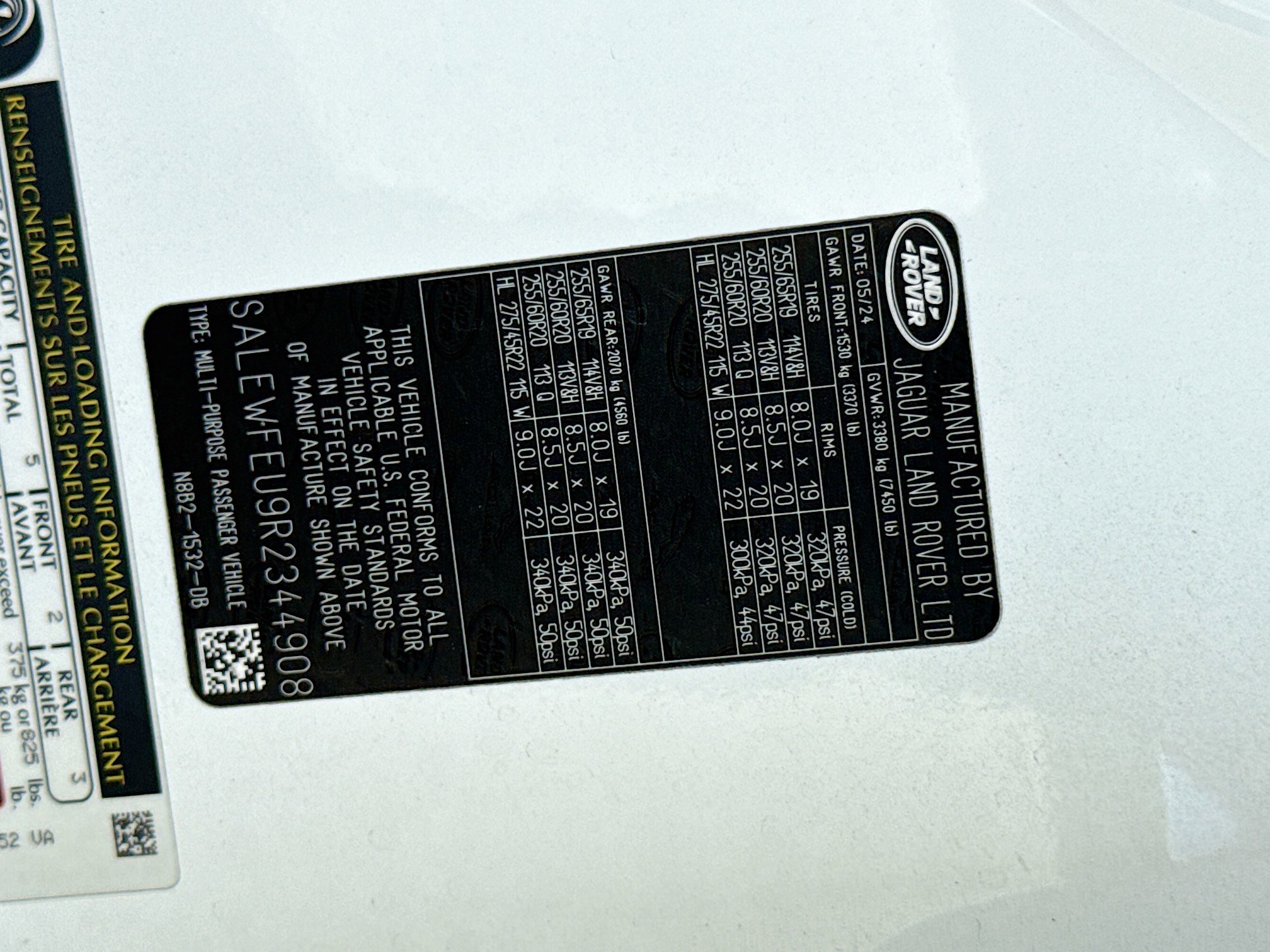 Used 2024 Land Rover Defender 130 Outbound AWD/4WD image 41