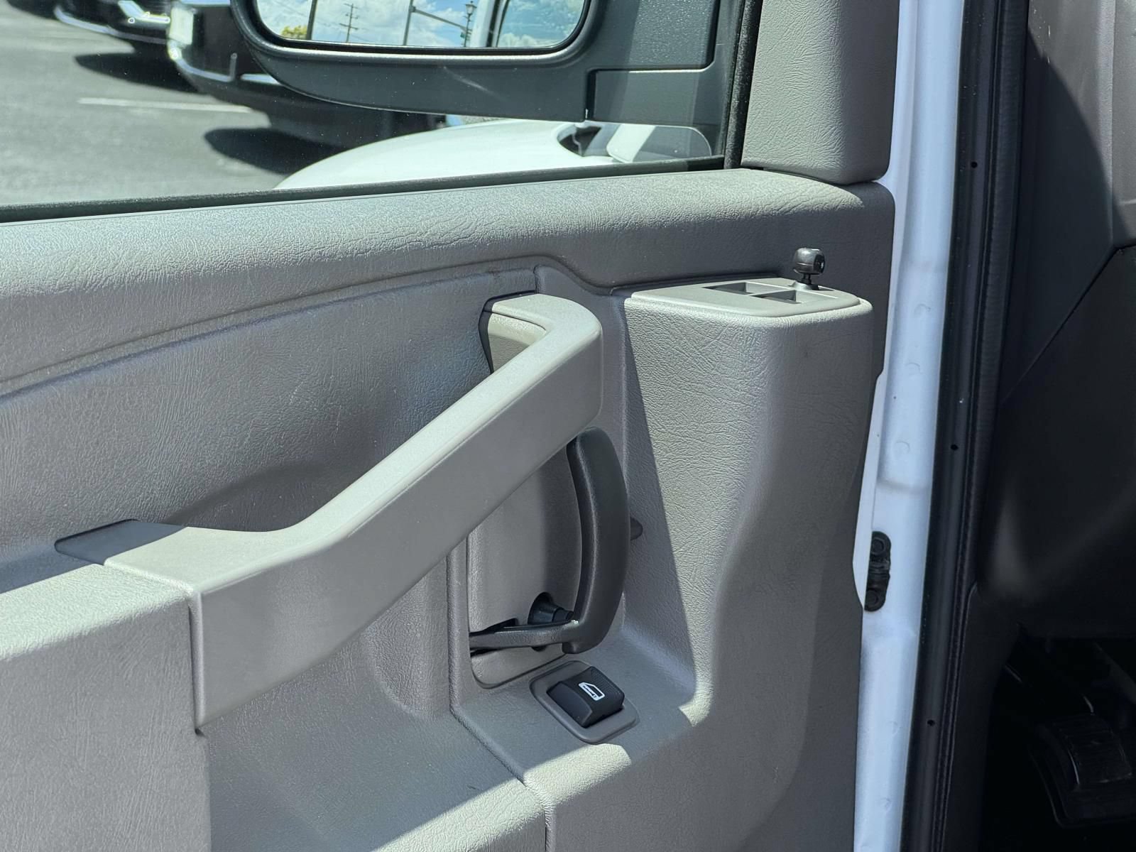 Used 2025 GMC Savana 2500 w/ Driver Convenience Package RWD image 19