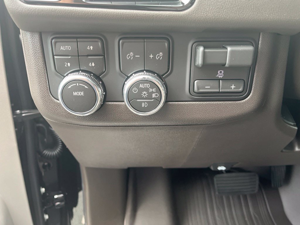 New 2026 GMC Yukon XL Elevation AWD/4WD image 16