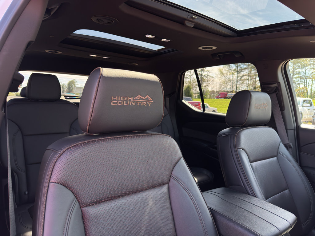 Used 2022 Chevrolet Traverse High Country image 19