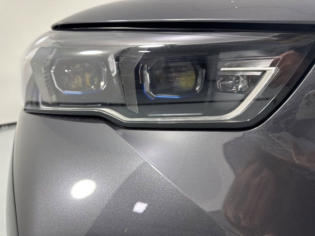 New 2026 BMW 530i xDrive w/ M Sport Package image 9