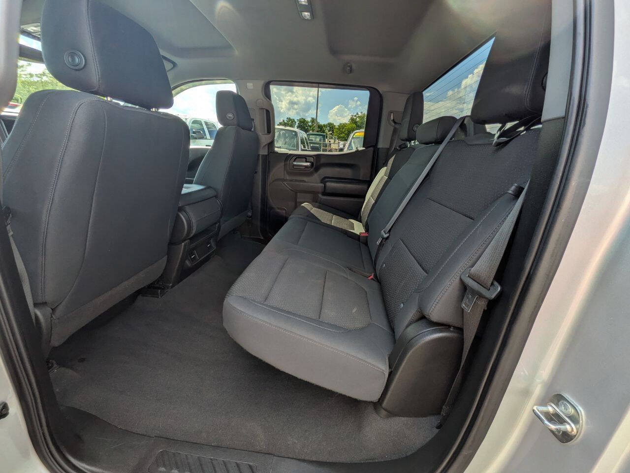 Used 2019 Chevrolet Silverado 1500 Custom w/ Custom Value Package AWD/4WD image 22