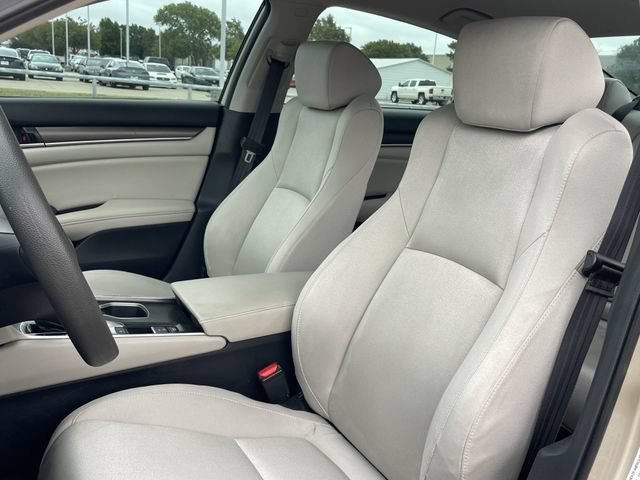 Used 2018 Honda Accord LX image 23
