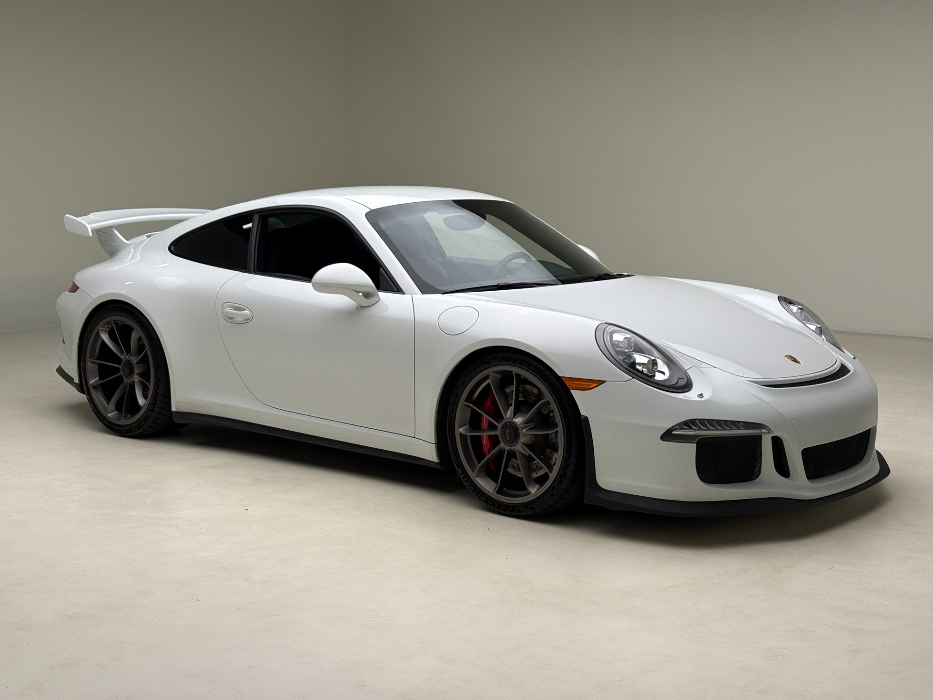 Used 2015 Porsche 911 GT3 RWD image 2