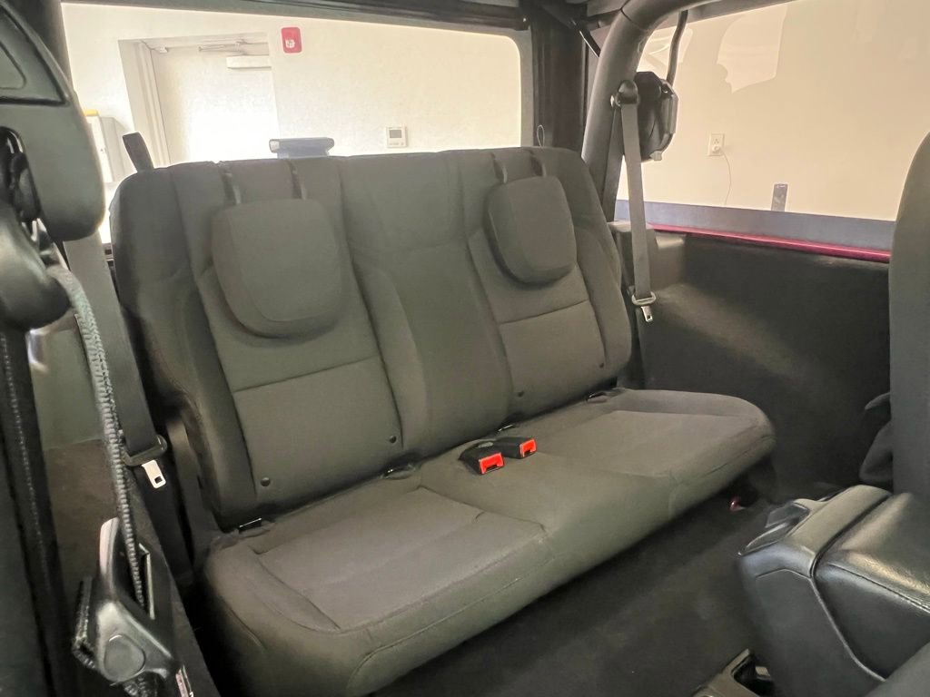 Used 2022 Jeep Wrangler Sport AWD/4WD image 8