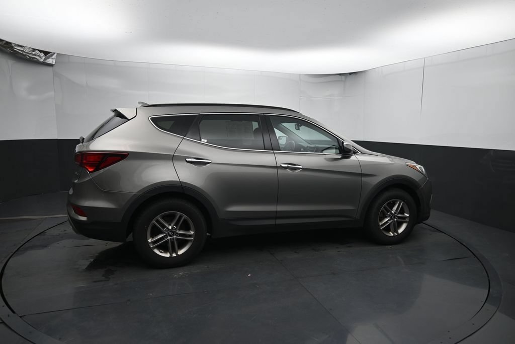 Used 2018 Hyundai Santa Fe Sport w/ 2.4L Value Package 02 FWD image 11