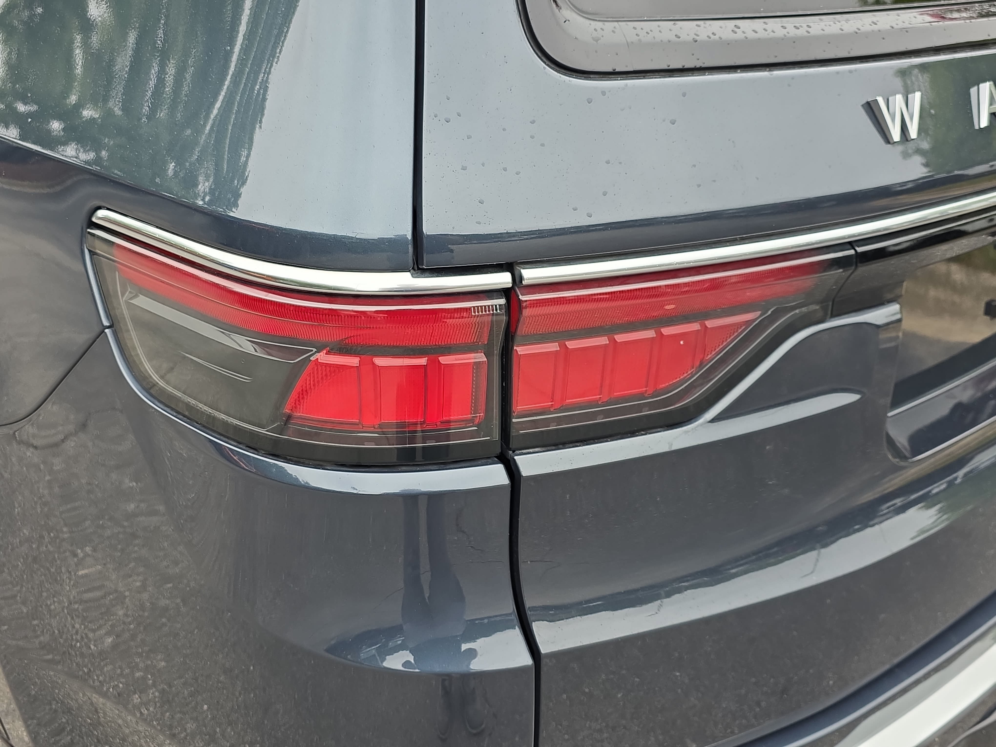 Certified 2024 Jeep Wagoneer 4WD w/ Premium Group I image 31