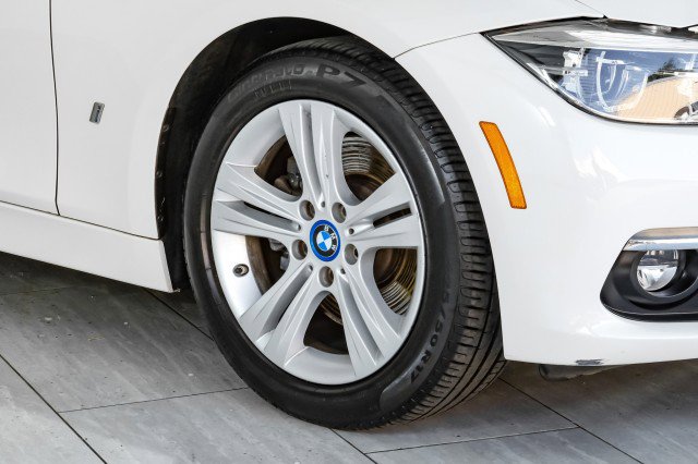 Used 2018 BMW 330e image 61