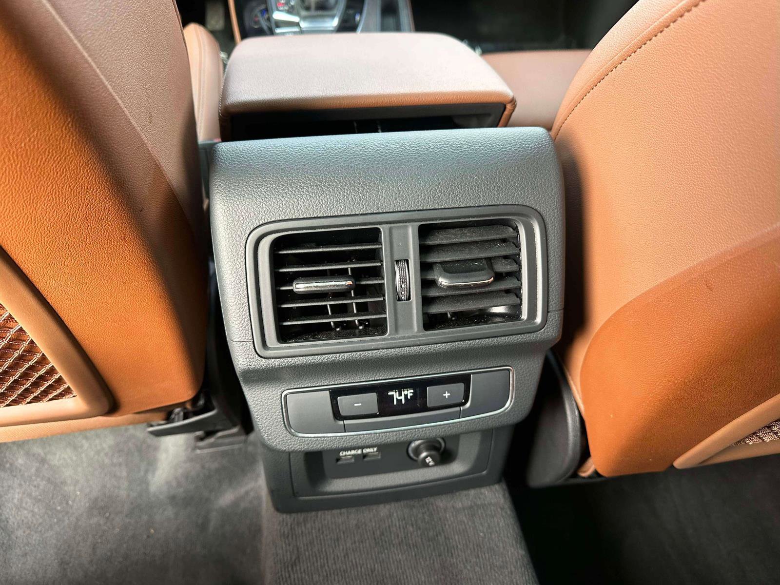 Used 2024 Audi Q5 e Premium Plus image 11