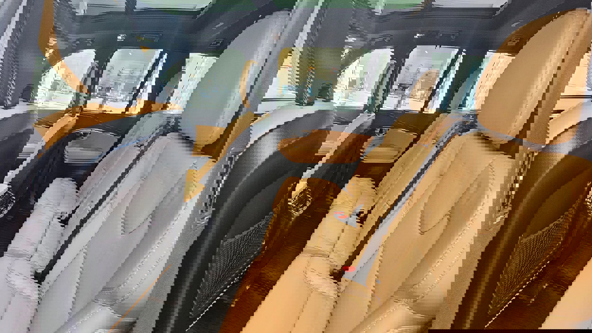 Certified 2022 Volvo XC90 T6 Inscription w/ Advanced Package image 19