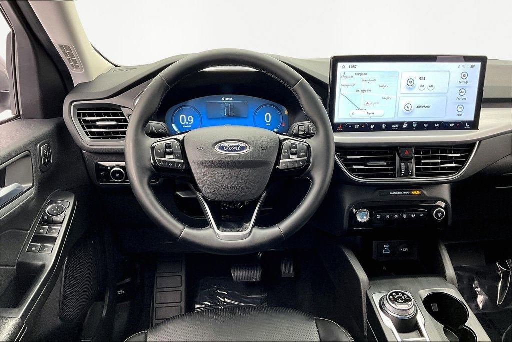 Used 2023 Ford Escape Platinum image 5
