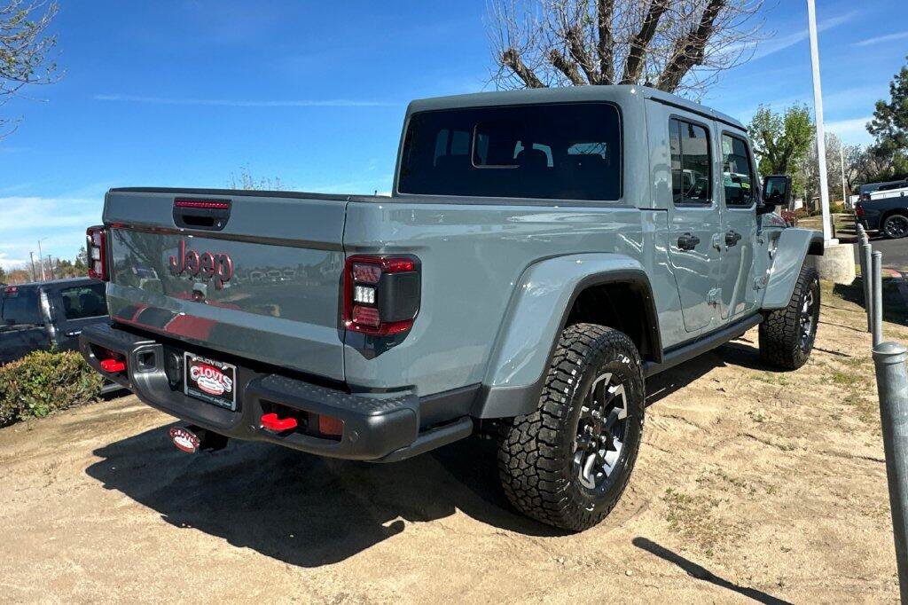 New 2026 Jeep Gladiator Rubicon w/ Safety Group AWD/4WD image 4