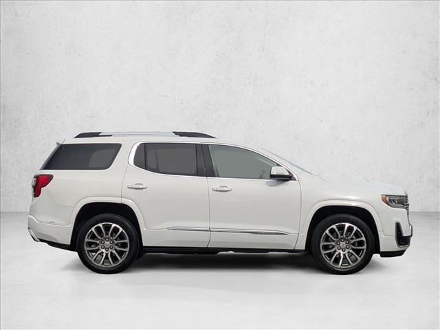 Used 2023 GMC Acadia Denali image 4