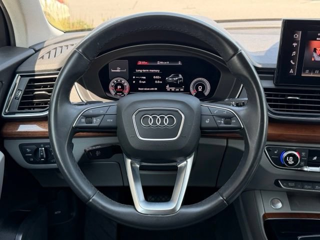 Used 2022 Audi Q5 2.0T Premium Plus w/ Premium Plus Package AWD/4WD image 13