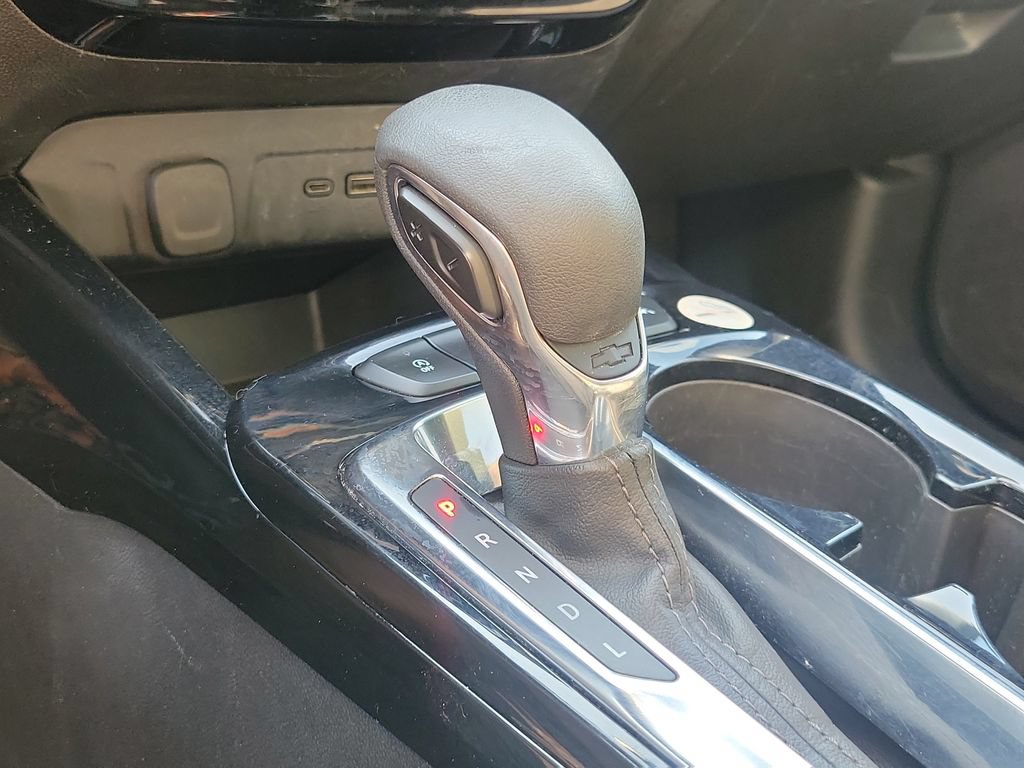 Used 2025 Chevrolet Trax LT FWD image 35