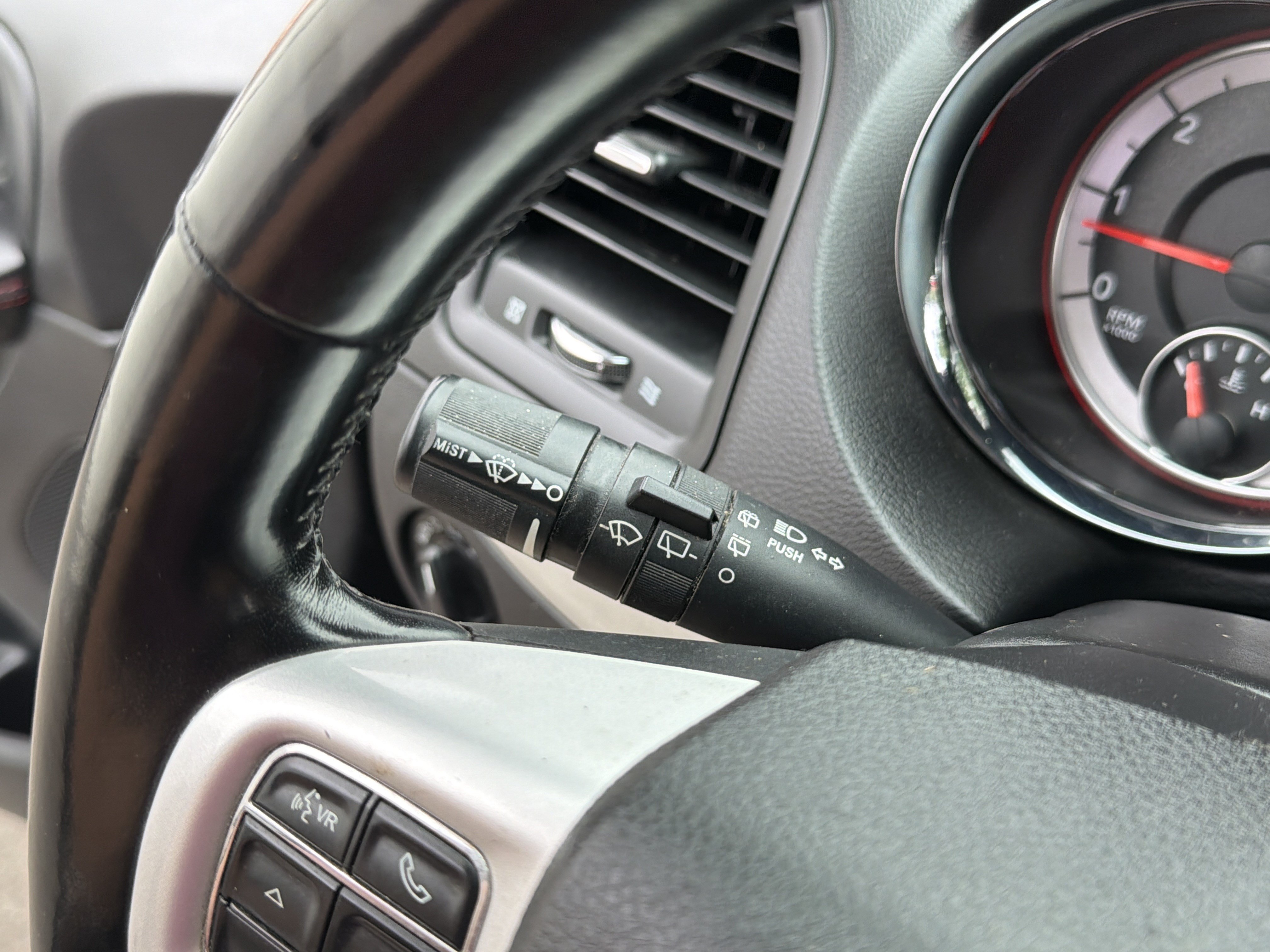 Used 2020 Dodge Grand Caravan GT FWD image 16