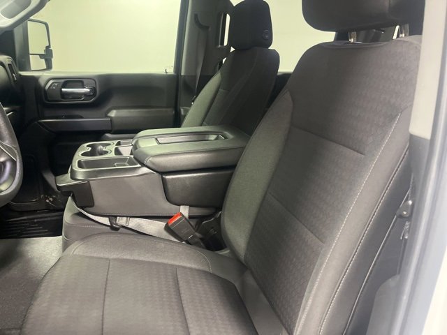 Used 2022 Chevrolet Silverado 2500 Custom w/ Custom Value Package image 8