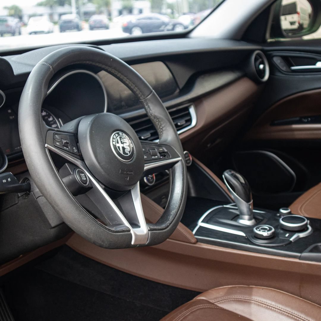 Used 2019 Alfa Romeo Stelvio w/ Nero Edizione RWD image 28