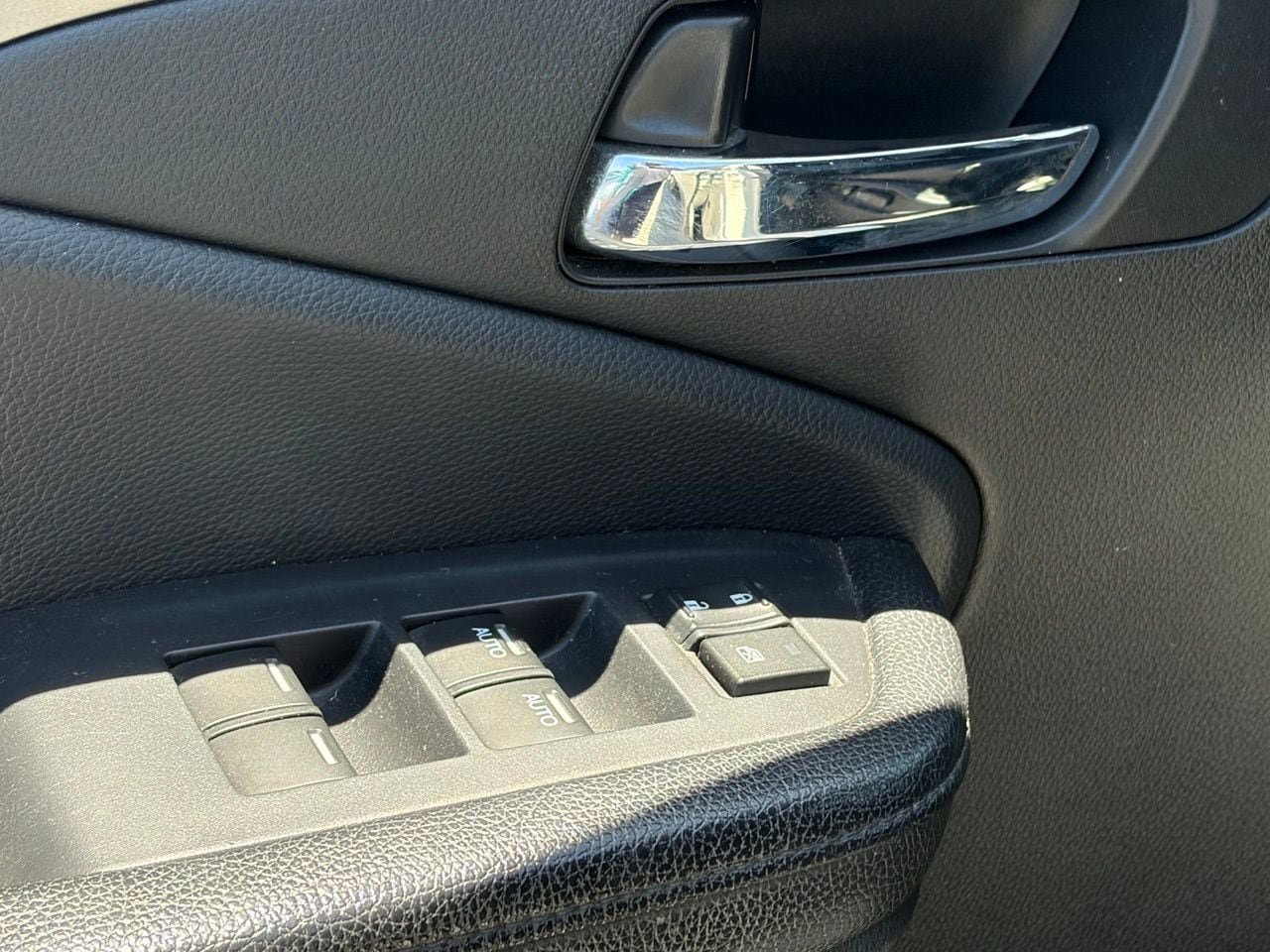 Used 2017 Honda Pilot EX-L image 6