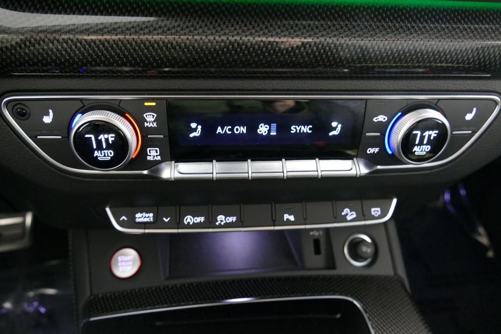 Used 2025 Audi SQ5 Premium Plus image 15