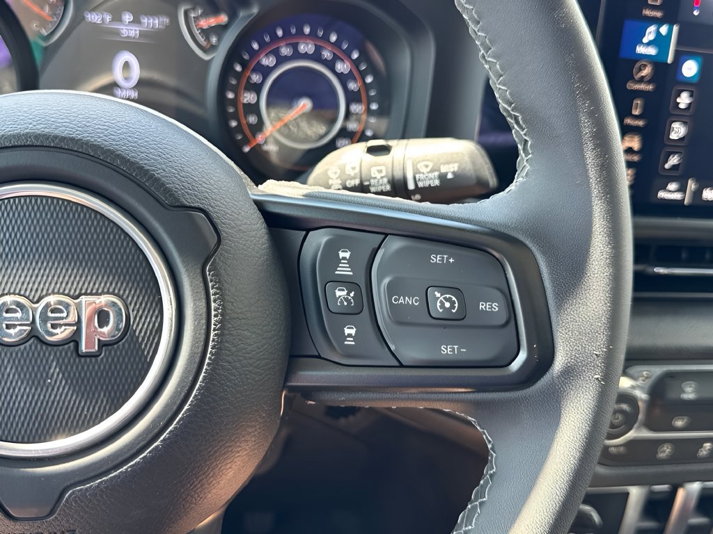 Used 2025 Jeep Wrangler Sport AWD/4WD image 14