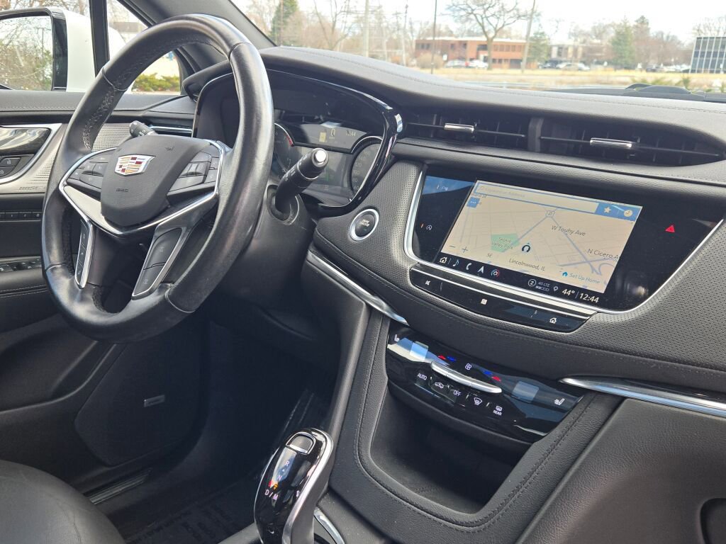 Used 2021 Cadillac XT5 Premium Luxury image 9