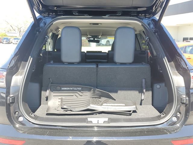 Used 2025 Mitsubishi Outlander SE AWD/4WD image 7