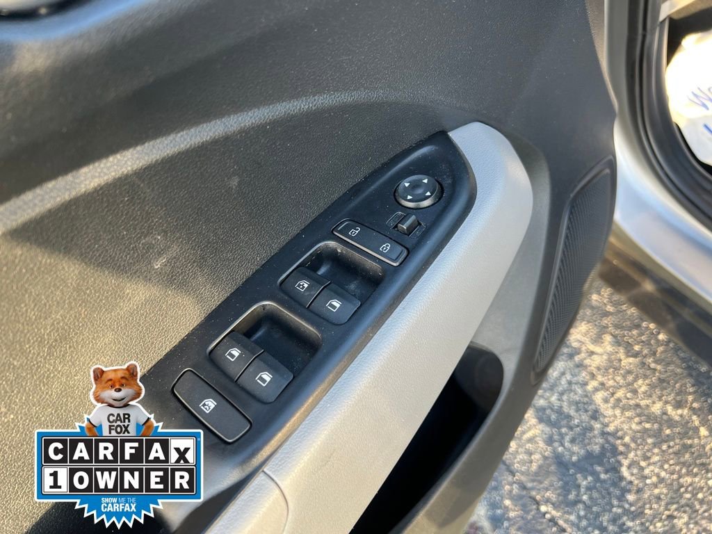 Certified 2023 Hyundai Venue SEL image 13