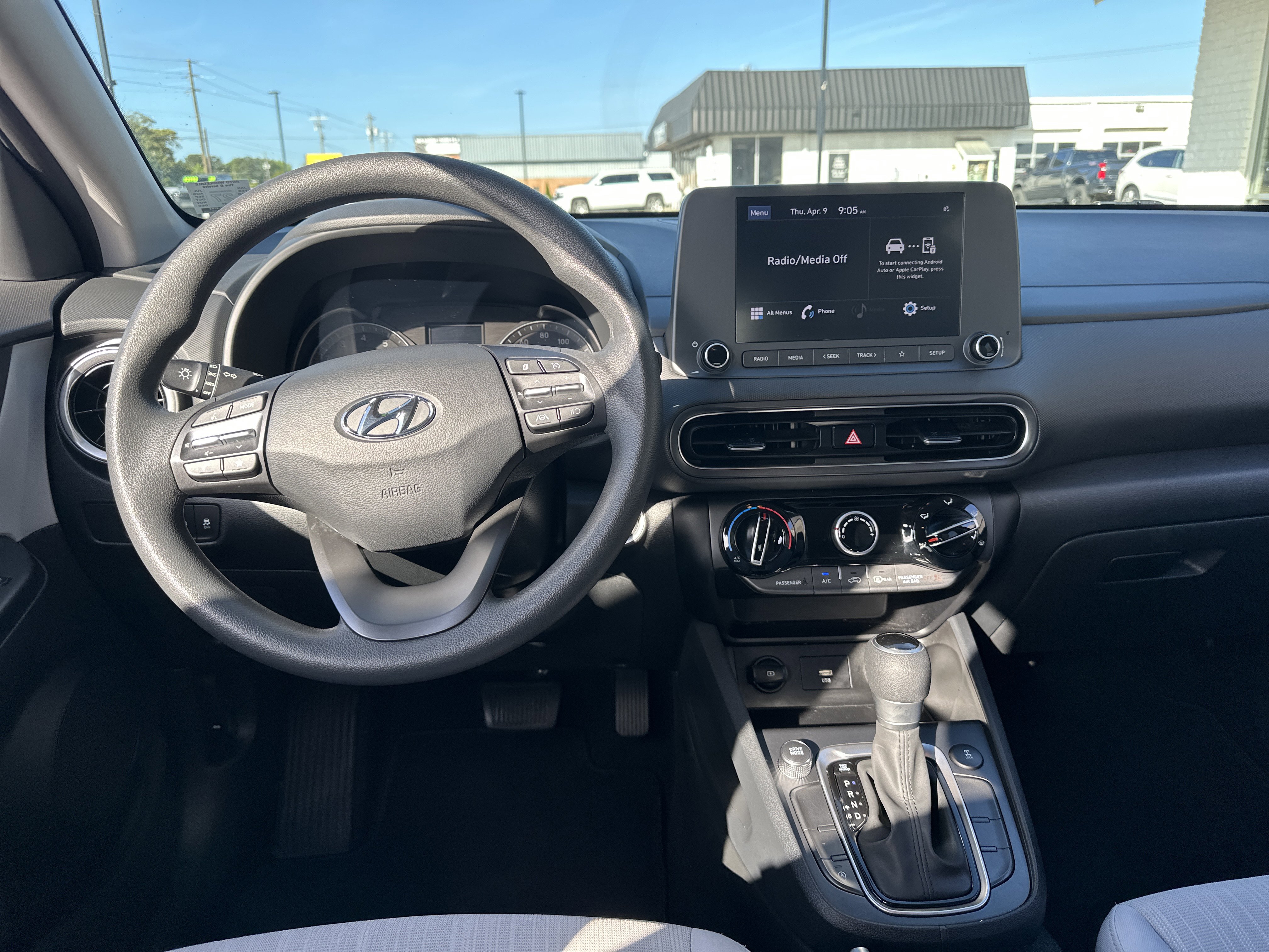 Used 2023 Hyundai Kona SEL w/ Cargo Package image 15