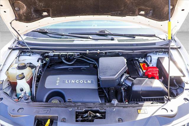 Used 2013 Lincoln MKX AWD image 28