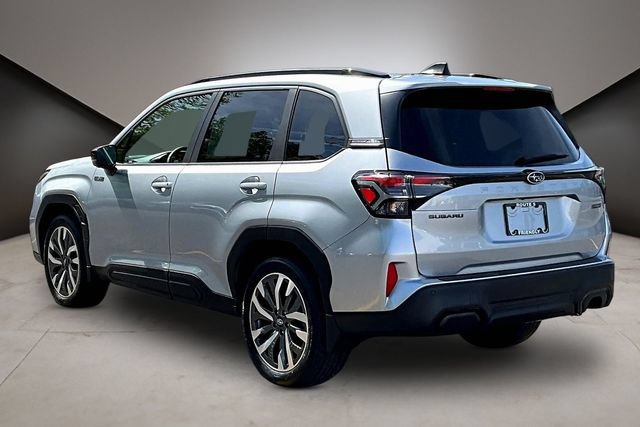 Used 2025 Subaru Forester Touring AWD/4WD image 4