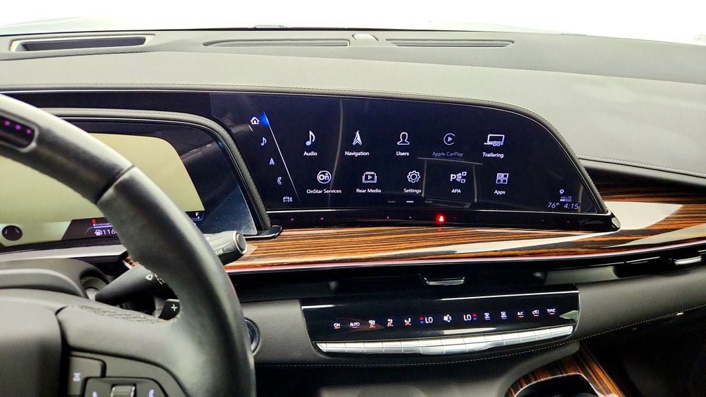 Used 2024 Cadillac Escalade ESV Premium Luxury w/ Performance Package AWD/4WD image 18