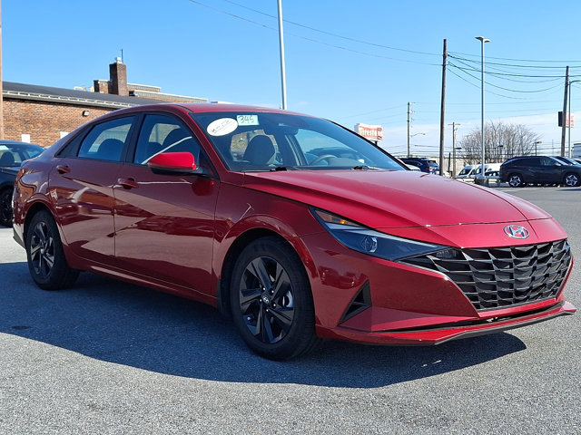Certified 2023 Hyundai Elantra SEL image 3