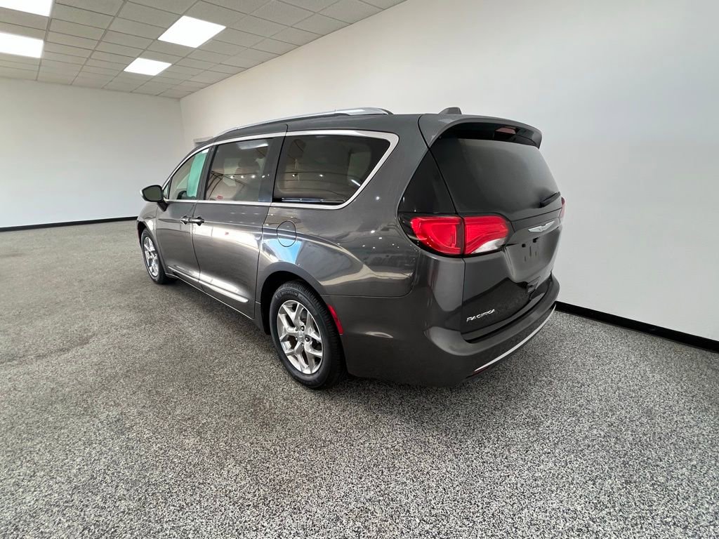 Used 2017 Chrysler Pacifica Limited w/ Advanced Safetytec Group image 20