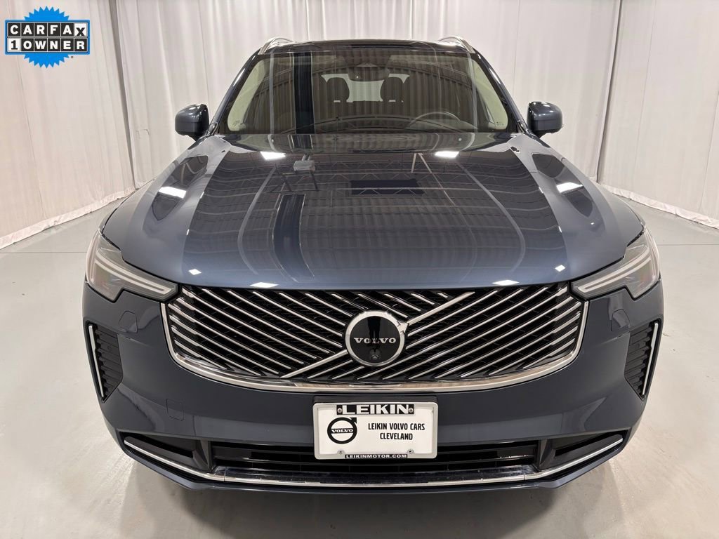 Certified 2025 Volvo XC90 B5 Plus image 3