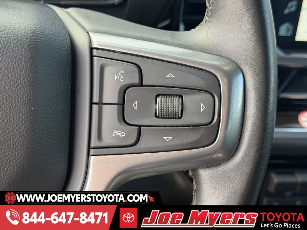 Used 2025 Chevrolet Silverado 3500 LT w/ Convenience Package image 23