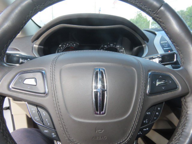 Used 2019 Lincoln MKZ Reserve FWD image 24