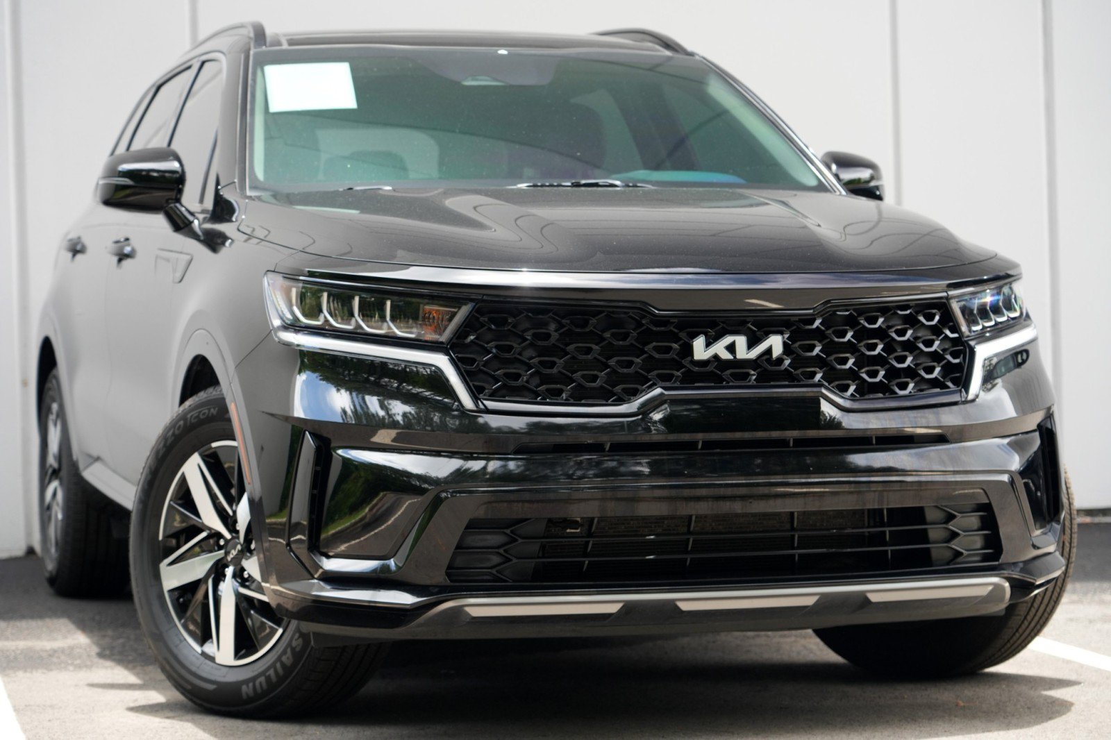 Used 2023 Kia Sorento S w/ Panoramic Sunroof Package FWD image 2