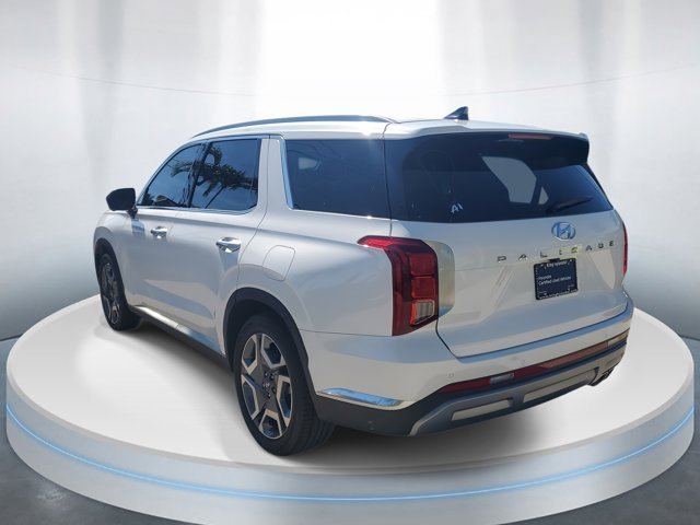 Certified 2024 Hyundai Palisade Limited image 3