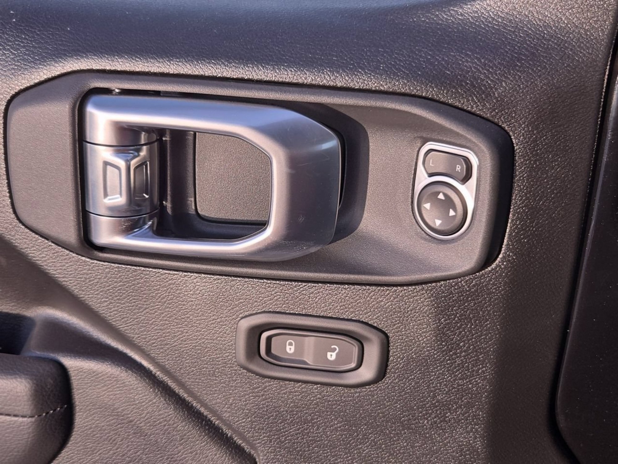New 2026 Jeep Gladiator Mojave AWD/4WD image 13