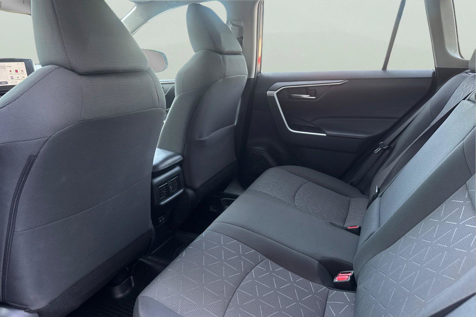 Certified 2023 Toyota RAV4 XLE AWD/4WD image 6