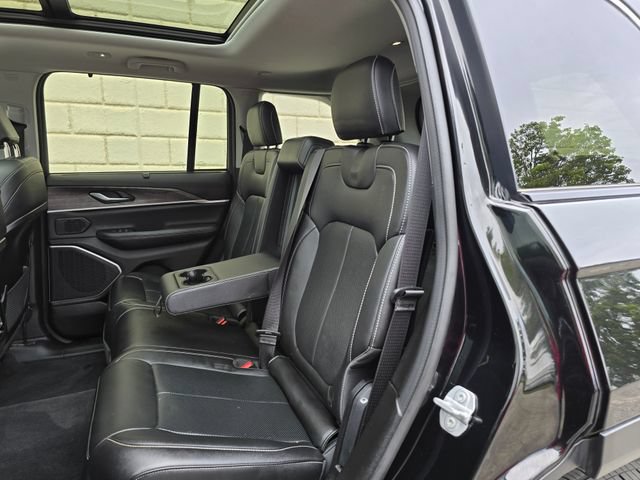 Used 2022 Jeep Grand Cherokee Limited 4xe w/ Luxury Tech Group II AWD/4WD image 29