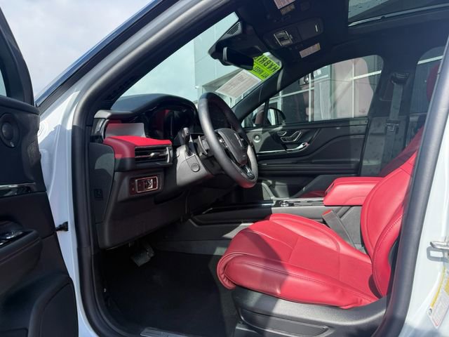 Used 2025 Lincoln Corsair Grand Touring w/ Equipment Group 302A image 17