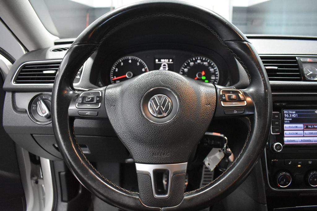 Used 2015 Volkswagen Passat 1.8T Sport FWD image 21