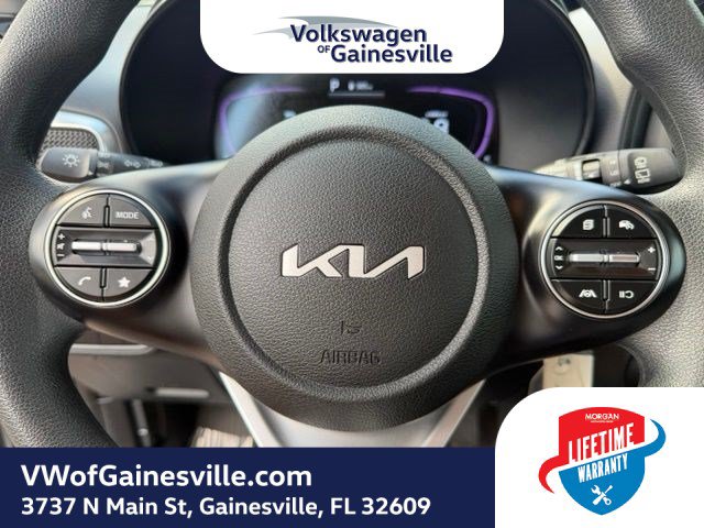 Used 2025 Kia Soul LX w/ LX Technology Package FWD image 21