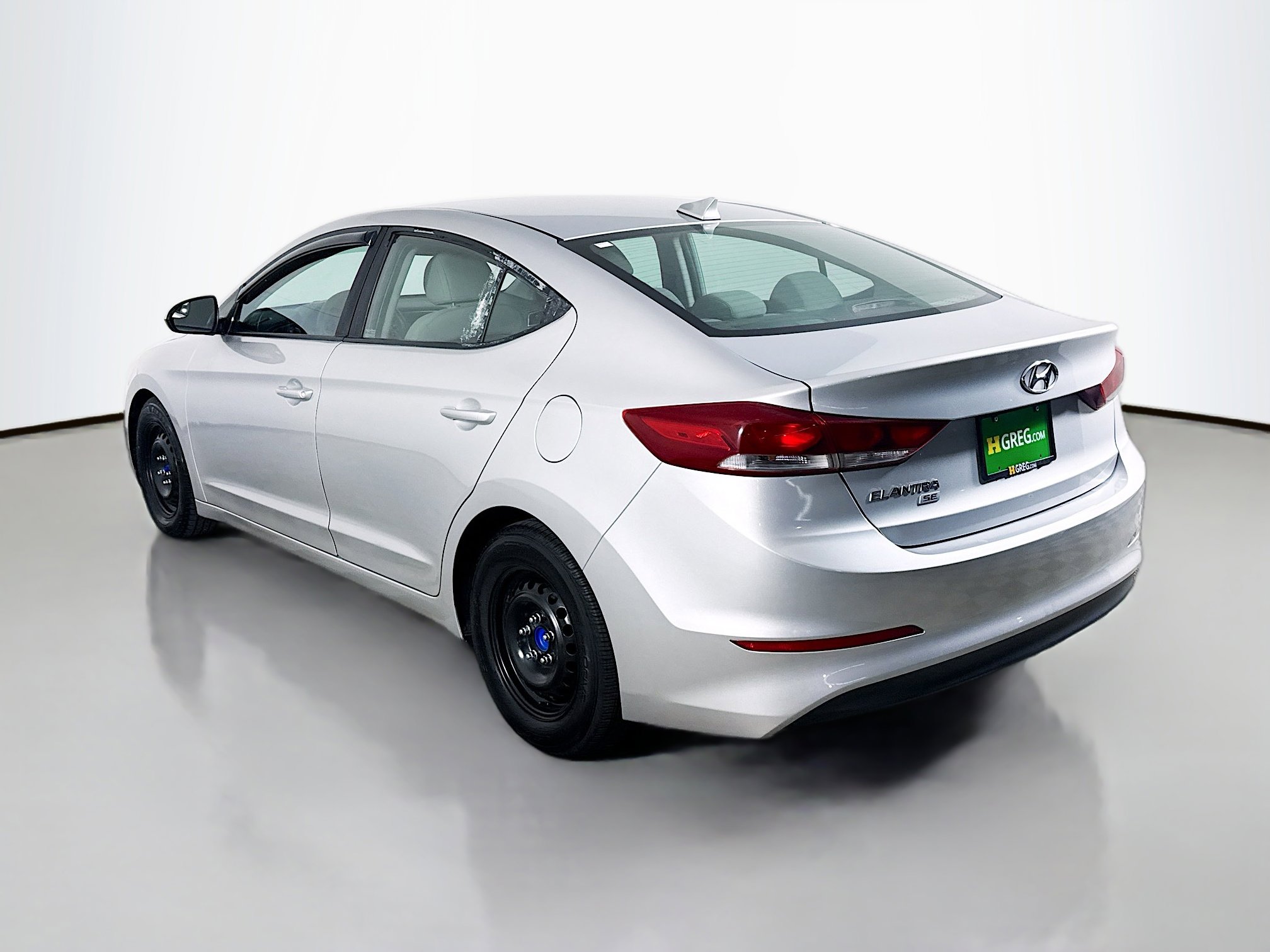 Used 2017 Hyundai Elantra SE w/ Cargo Package image 7