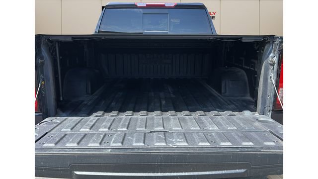 Used 2023 GMC Sierra 1500 SLT w/ SLT Premium Package image 14