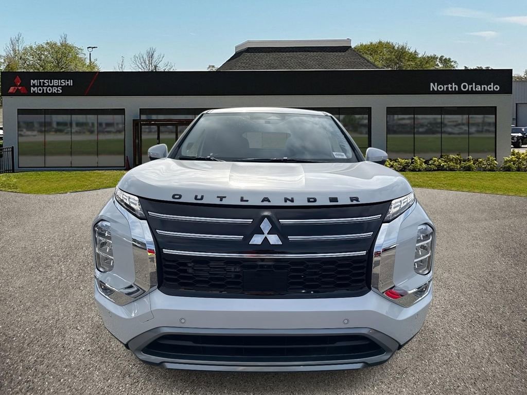New 2026 Mitsubishi Outlander SE image 8